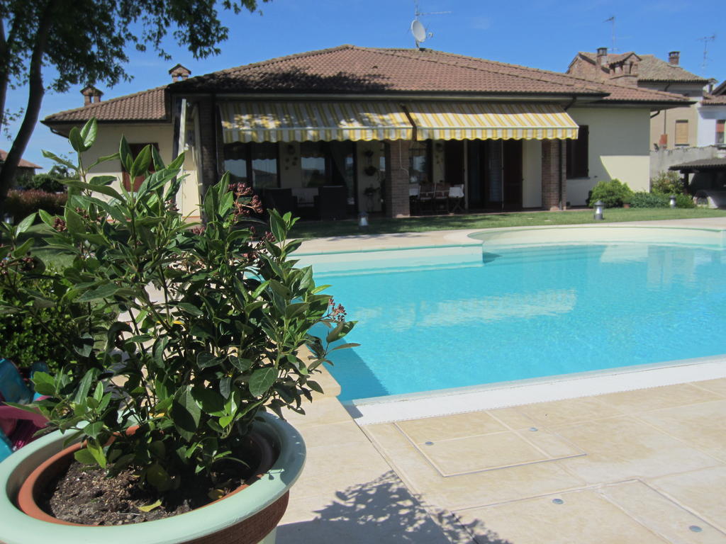 Marinella B&B Cornale Exterior photo