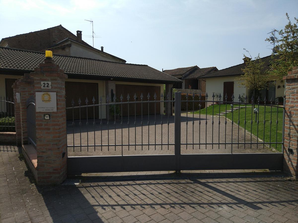 Marinella B&B Cornale Exterior photo